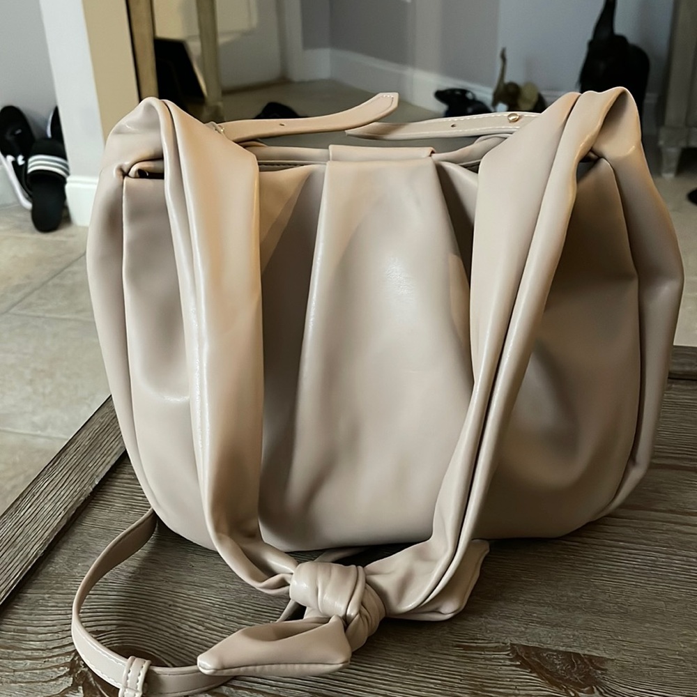 Banana republic purse